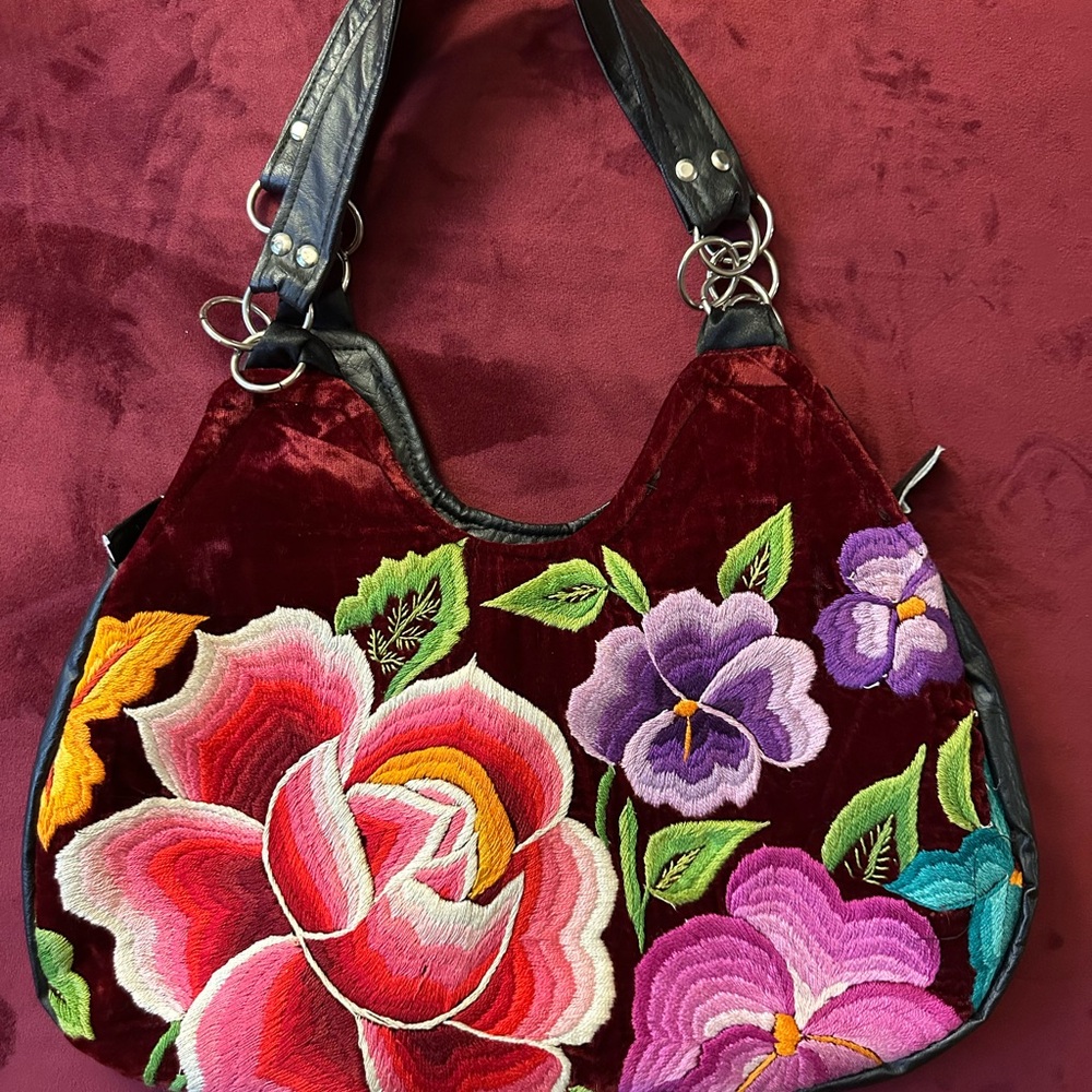 Mexican Floral Embroidered Velvet Handbag Shoulder Purse NWOT